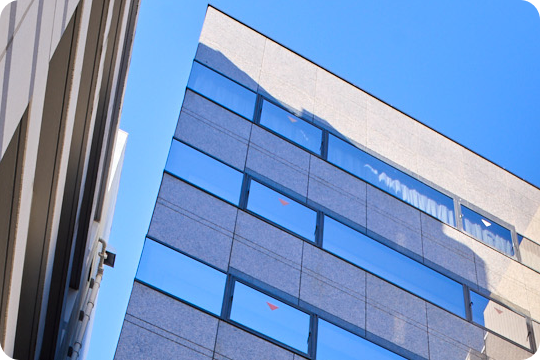 本社オフィスの建物写真