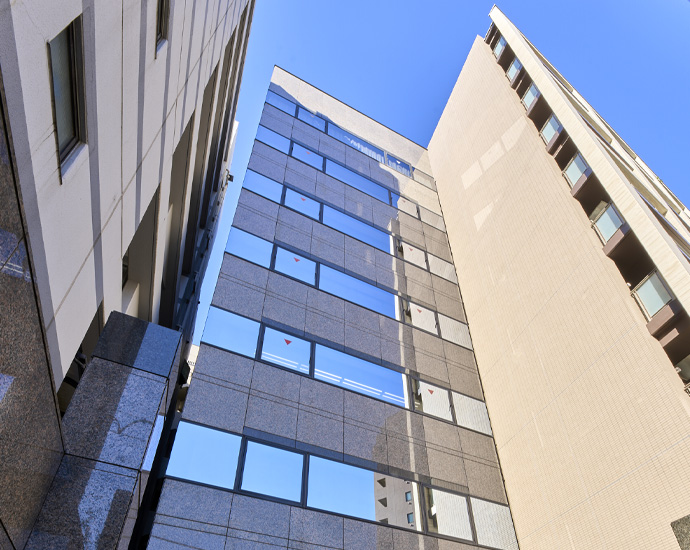 本社の外観の写真